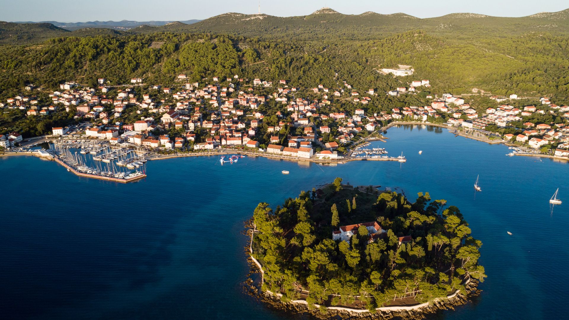 Île d’Ugljan : L’Oasis Verte de l’Archipel de Zadar